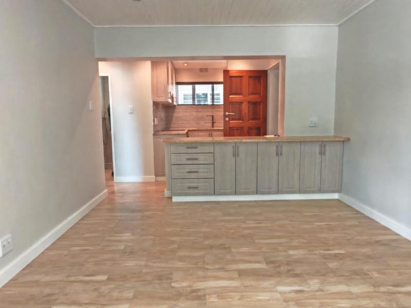 To Let 2 Bedroom Property for Rent in Woodstock Upper Western Cape